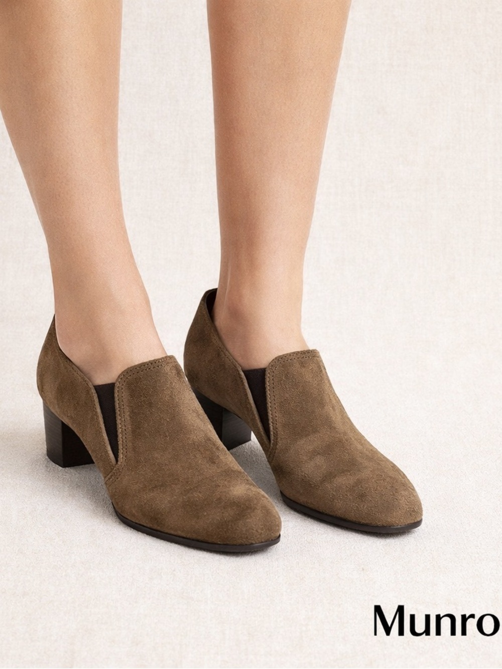 Munro Suede Block Heel Loafers Olive Brown Comfort Shoes 9.5Narrow